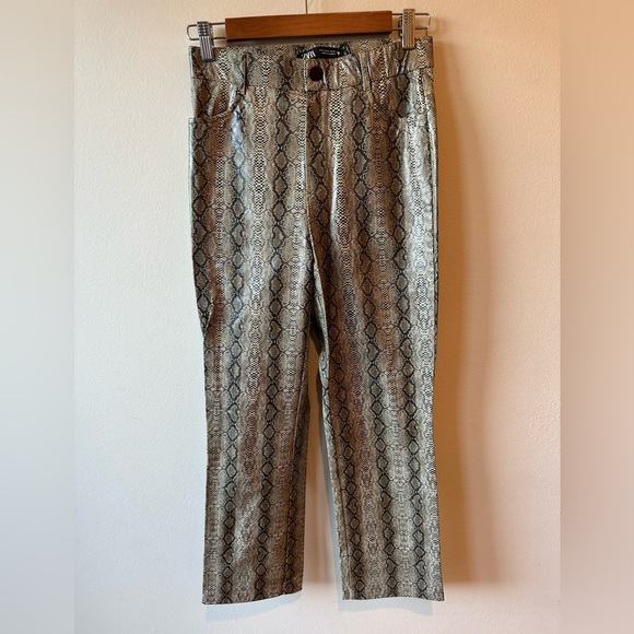 Zara Pants - Zara Snakeskin Pleather Pants